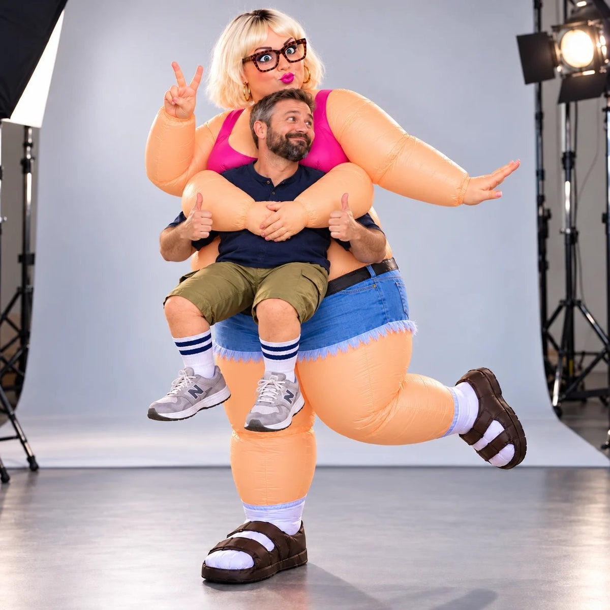 ✨Trompe-l'oeil Carry-Me Inflatable Outfit  Ideal for Halloween Parties & Festival Stage Shows